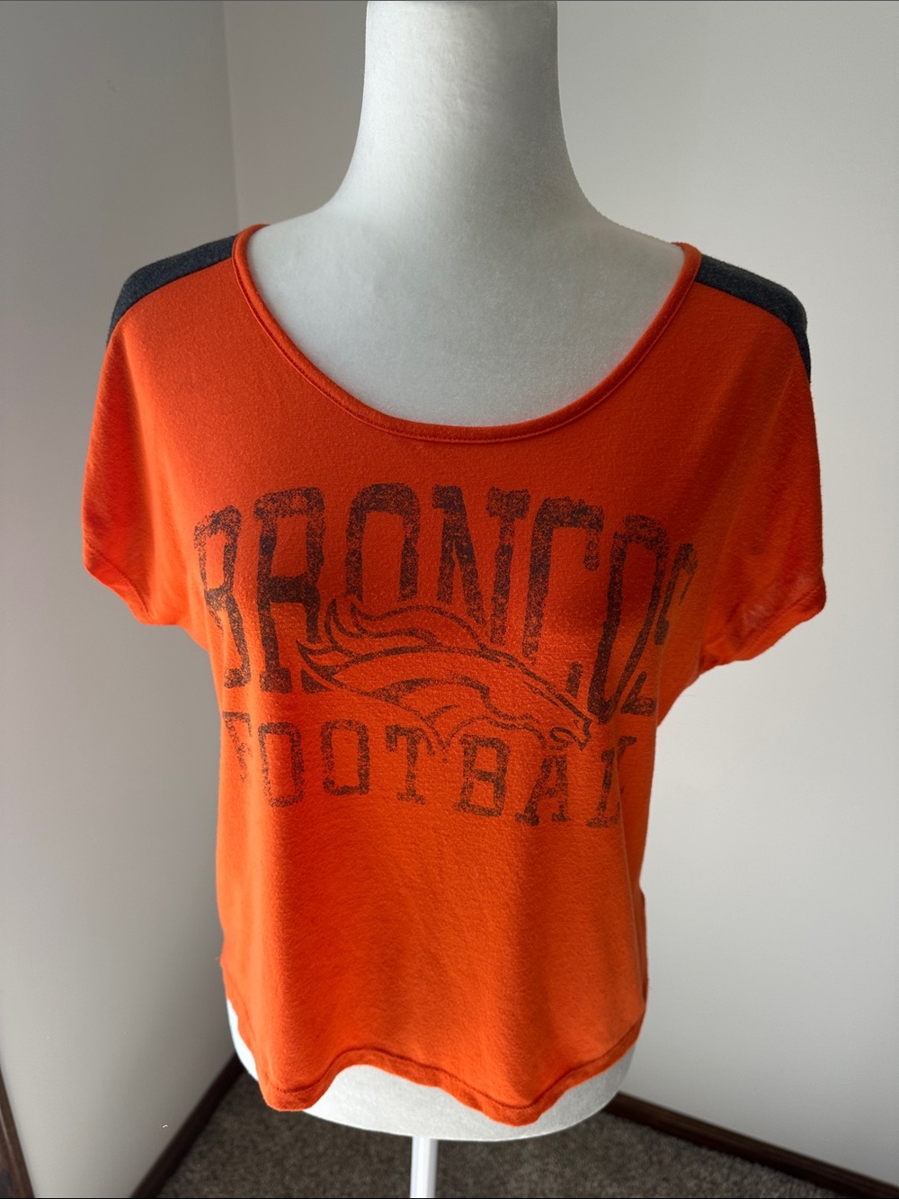Orange Crop Denver Broncos Graphic Short Sleeve Tee SMALL